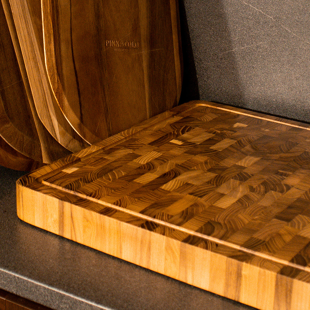 Pinnacolo Teak Cutting Board